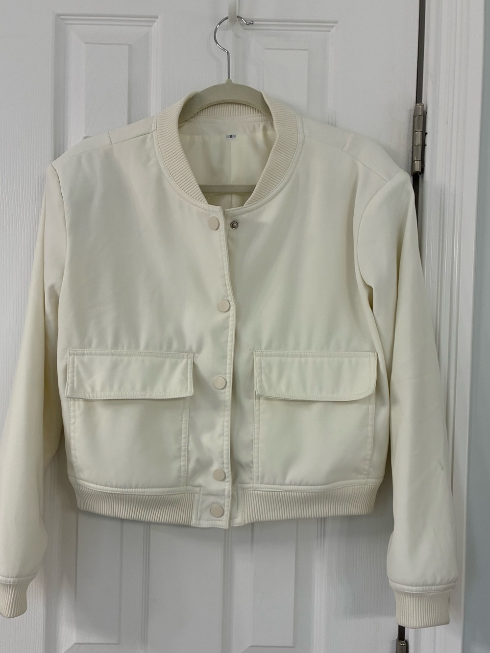 Women’s Cream Bomber Jacket with Pocket Flaps